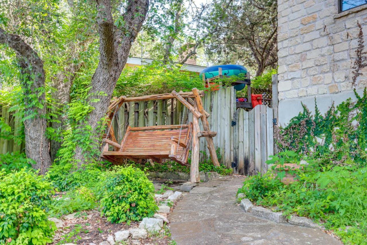 Exotic Home With Patio And Grill Walk To Canyon Lake! Exterior foto